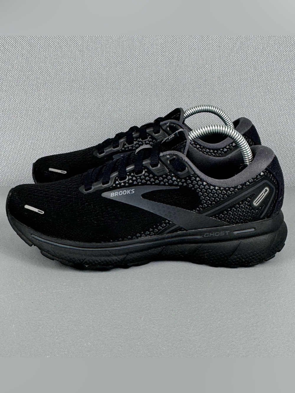 Brooks Ghost 14 Road Running Sneakers Shoes Women 6 B Black Ebony 1203561B020 - Picture 3 of 9